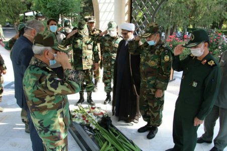 مراسم رونمایی از مزار شهید گمنام درمحل قرارگاه منطقه ای غرب ارتش