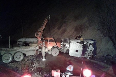 تش‌سوزی تانکر حمل سوخت در محور جاجرود/ تردد تنها از مسیر آزادراه تهران- پردیس امکان‌پذیر است