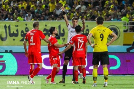 منفعت طلب این روزهای فوتبال ایران؛ پرسپولیس، رقبا یا سازمان لیگ؟
