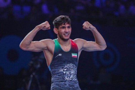 نجاتی: چرا قرارداد فرنگی‌کاران باید نصف آزادکاران باشد؟