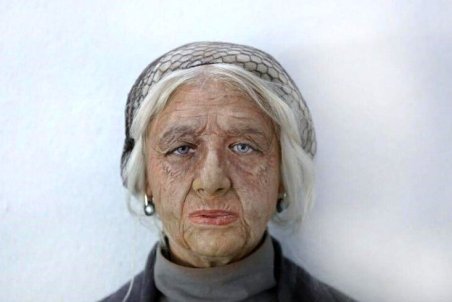 (عکس) تصویری از گریم سنگین و متفاوت آزاده صمدی