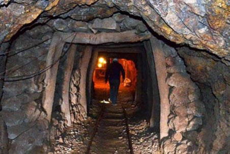 98 معدن در استان قم فعال است