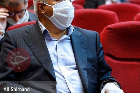 (عکس) ابر بدهکار بانکی در دادگاه اکبر طبری