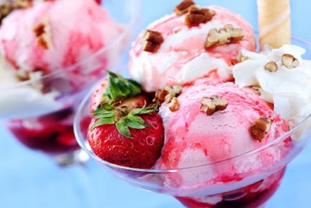 طرز تهیه ۴ مدل بستنی رژیمی