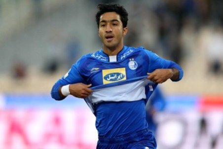 کریمی: حضورم در لیست مازاد استقلال صحت ندارد