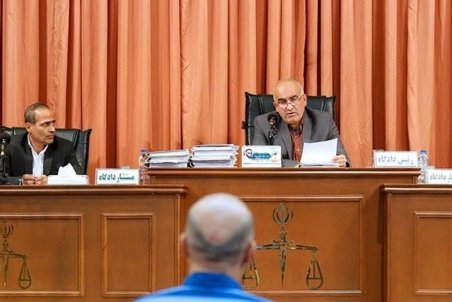 خودداری طبری از دفاع درباره پرونده کلاک؛ وکیلم دفاع می‌کند!