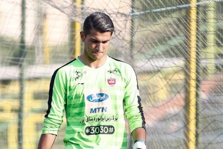 مشکل جدید پرسپولیس؛ دست دروازه‌بان شکست!