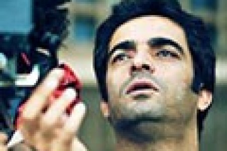 مجوز «نیسان آبی» منوچهر هادی صادر شد