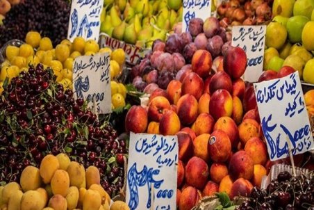 تاثیر تورم بر افزایش قیمت میوه‌های تابستانه