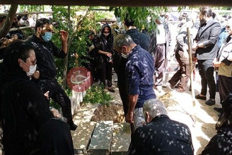 تصویری از آرامگاه ابدی محمدعلی کشاورز