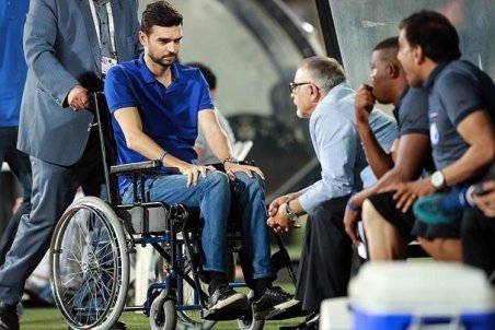 بازیکن سابق استقلال: روی ویلچر زندانی شدم