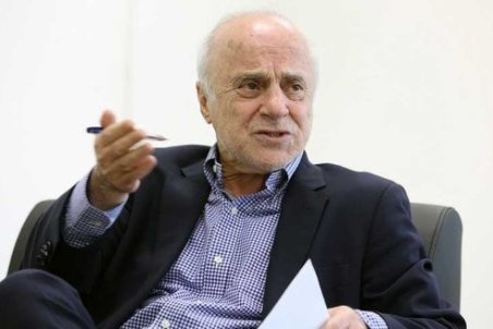 داریوش مصطفوی:کفاشیان مرا یاد احمدشاه می‌اندازد