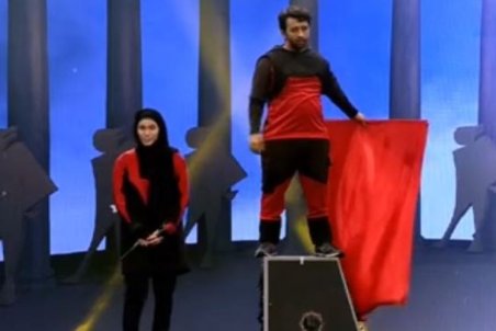 (ویدیو) شعبده بازی دیدنی محمد حیدری و گروهش در عصر جدید