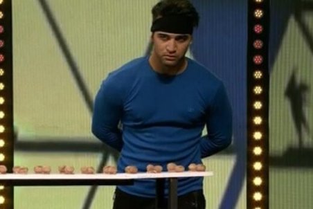 ﻿ آرای حاشیه‌ساز داوران در شب هجدهم «عصر جدید»