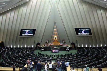 نماینده مجلس: چه کسی پاسخگوی خسارات جانی و مالی اغتشاشات بنزینی است؟