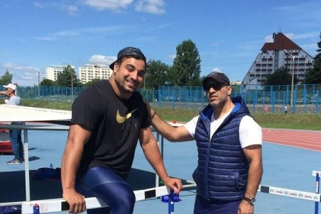 حسین توکلی: احسان حدادی گاهی تنگی نفس می‌گیرد