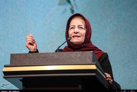 احترام برومند مجری شد/ زندگی سخت دریانوردان در قرنطینه‌ دوران کرونا