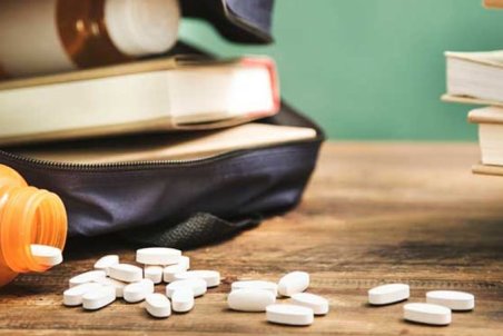 قرص شب امتحان؛ بیداری به شرط اعتیاد