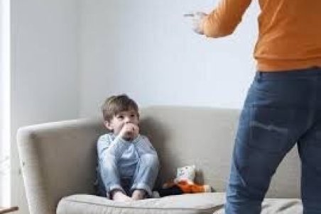 به جای تنبیه بدنی، رفتار کودکان را با واکنش‌های کلامی خطاب قرار دهیم ‌