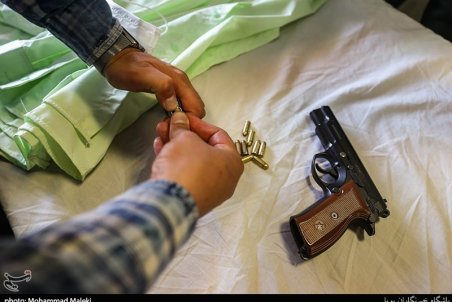 زورگیری مسلحانه از فروشندگان دلار در میدان فردوسی/ تصاویر