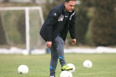 نامجومطلق: برای پیروزی به زمین می‌رویم