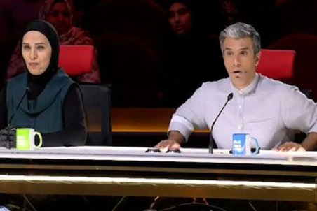 اشیایی که جای داوران «عصر جدید» را گرفتند!/ شوخی جالب نوجوان یزدی با سید بشیر حسینی