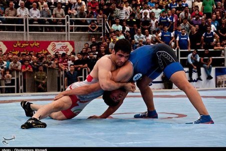 فدراسیون کشتی به دنبال دریافت مجوز برای بازگشایی سالن‌ها/ لیگ از مرداد استارت می‌خورد؟