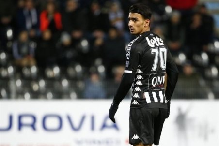 تست کرونای لژیونر ایرانی مثبت شد