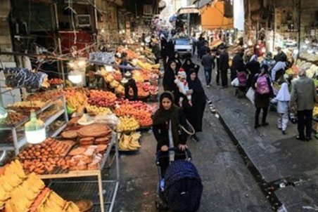 کاهش قیمت موز، لیموتُرش و انبه در میادین میوه و تره‌بار