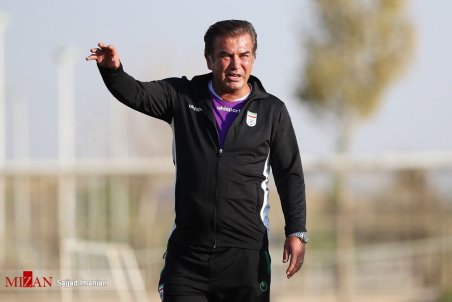 استیلی: چون شناختی از بازیکنان نداشتم هدایت تیم جوانان را نپذیرفتم