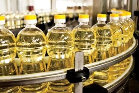 سود هنگفت واردات روغن در جیب ۴ نفر!/ ۹۰ درصد روغن کشور وارداتی است