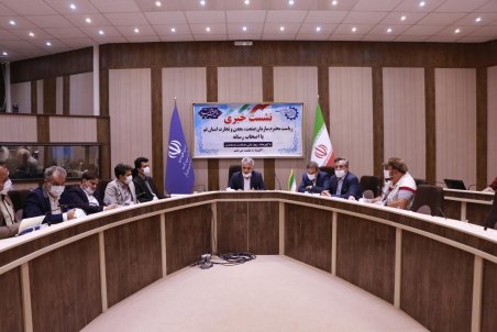 نشست خبری سازمان صنعت، معدن و تجارت قم به روایت تصویر