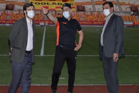 آذری: بازیکنان استقلال در بازی با فولاد کرونا نگرفته‌اند