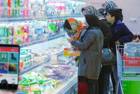 خانواده‌های ایرانی در سال ۹۸ چقدر هزینه کردند؟