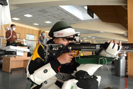 سرمربی تیم ملی تفنگ: اردوها به معنای واقعی شروع نشده است