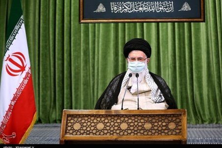 مجادلات مردم را ناراحت می‌کند همه باید در مقابل دشمن یکصدا باشیم