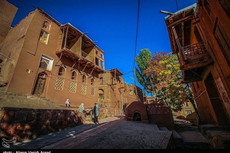 "ثبت جهانی روستای تاریخی ابیانه" چشم‌انتظار نگاه مسئولان