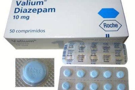 قرص دیازپام 5 برای چیست؟ عوارض، تداخل دارویی و قیمت آن
