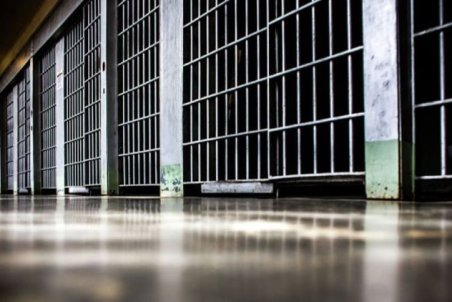 نماینده زنجان: خواهر زنم و قالیباف را می‌شناسم، اما نرگس محمدی را نه!