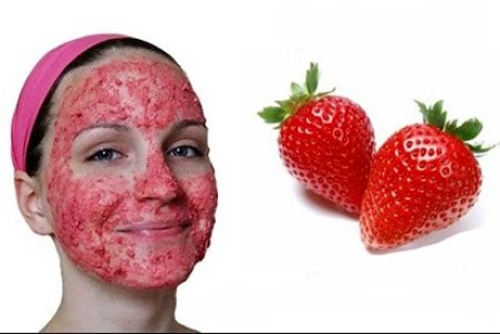 با توت فرنگی برای صورتتان ماسک بسازید