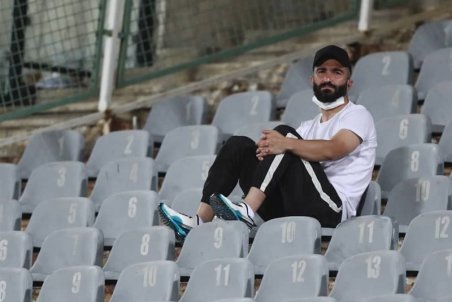 شجاعیان: ۳ هفته است می‌توانم بازی کنم اما در لیست استندبای مانده‌ام