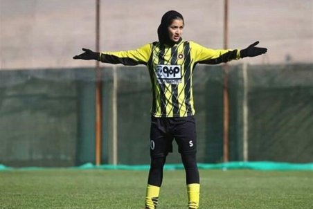 | تیم‌داری در لیگ فوتبال بانوان اصولی نیست/ ۲ فصل دیگر با سپاهان قرارداد دارم