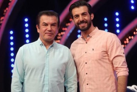 عبدالله روا: اگر مردم اجرای بازیگری را نپسندند، او را کنار می‌گذارند