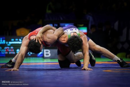 همچنان مجبور به تمرین انفرادی هستیم/ غیر از لیگ درآمدی نداریم