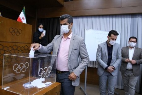 ساعی: سیاسیون، ورزشکاران را مقابل هم قرار می‌دهند