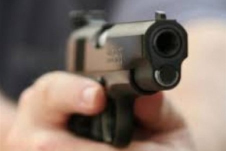 ماجرای تیراندازی در منطقه پردیسان قم چه بود؟ / مامور پلیس جان یک خانواده را نجات داد