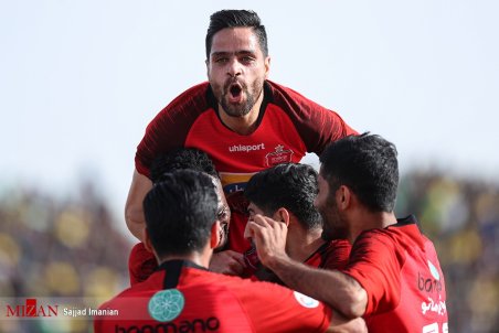 کامیابی‌نیا: گل‌محمدی از ما خواست مثل یک قهرمان بازی کنیم