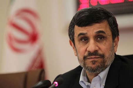 دفتر احمدی‌نژاد به فتاح: زیر بار دِینِ کسی نمی‌رویم