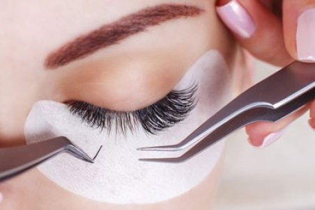 اکستنشن مژه کلاسیک چیست و تفاوت آن با سایر مژه ها در چیست؟