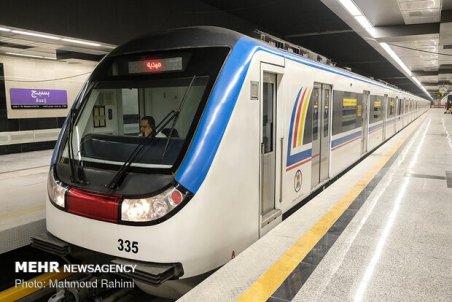 محسن هاشمی: تامین هزینه ۵ هزار میلیاردی مترو نیازمند پیگیری است